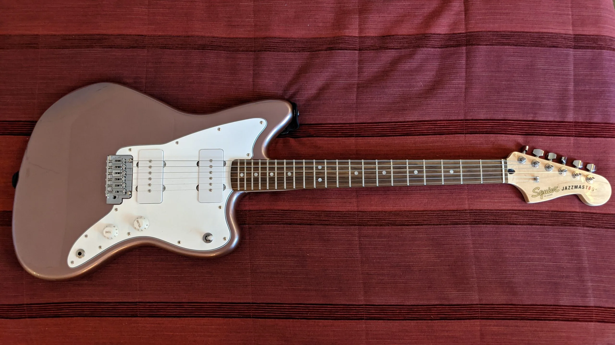 Fender Squier Jazzmaster -kitara